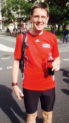 Startblog-f-Läufer nach dem langen Lauf zum Berlin-Marathon 2014