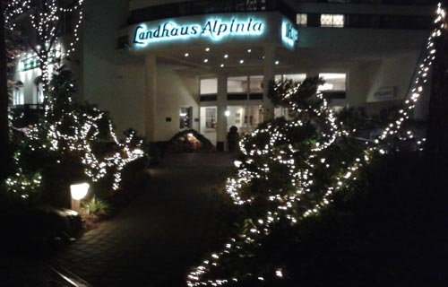 Weihnachtsbeleuchtung Landhaus Alpinia